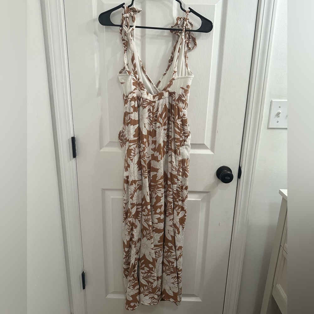 American Eagle | tie strap jumpsuit | floral print| small